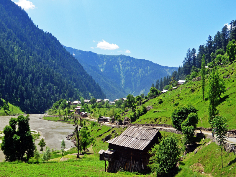 5 Days Honeymoon Tour to Nathiya Gali