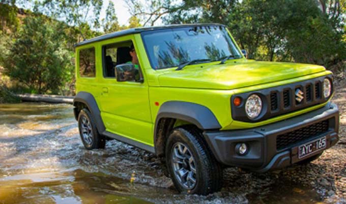 Suzuki jimny off road to hill