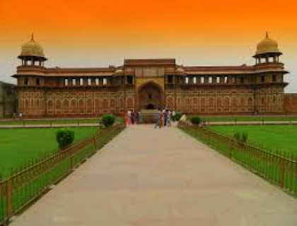 MUGHAL GRANDEUR