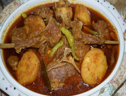 Namkeen Gosht (Aloo gosht gravy)