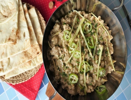 Chicken Karahi with 2 Rotis