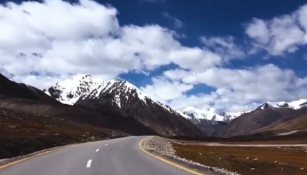  05 Days Deluxe Trip to Hunza, Naltar, Attabad Lake  Khunjerab P